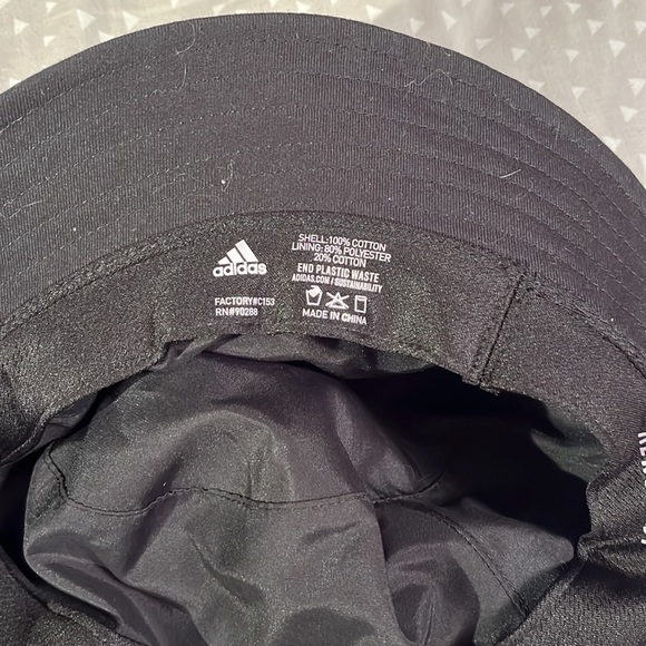 Adidas bucket hat - Picture 2 of 4